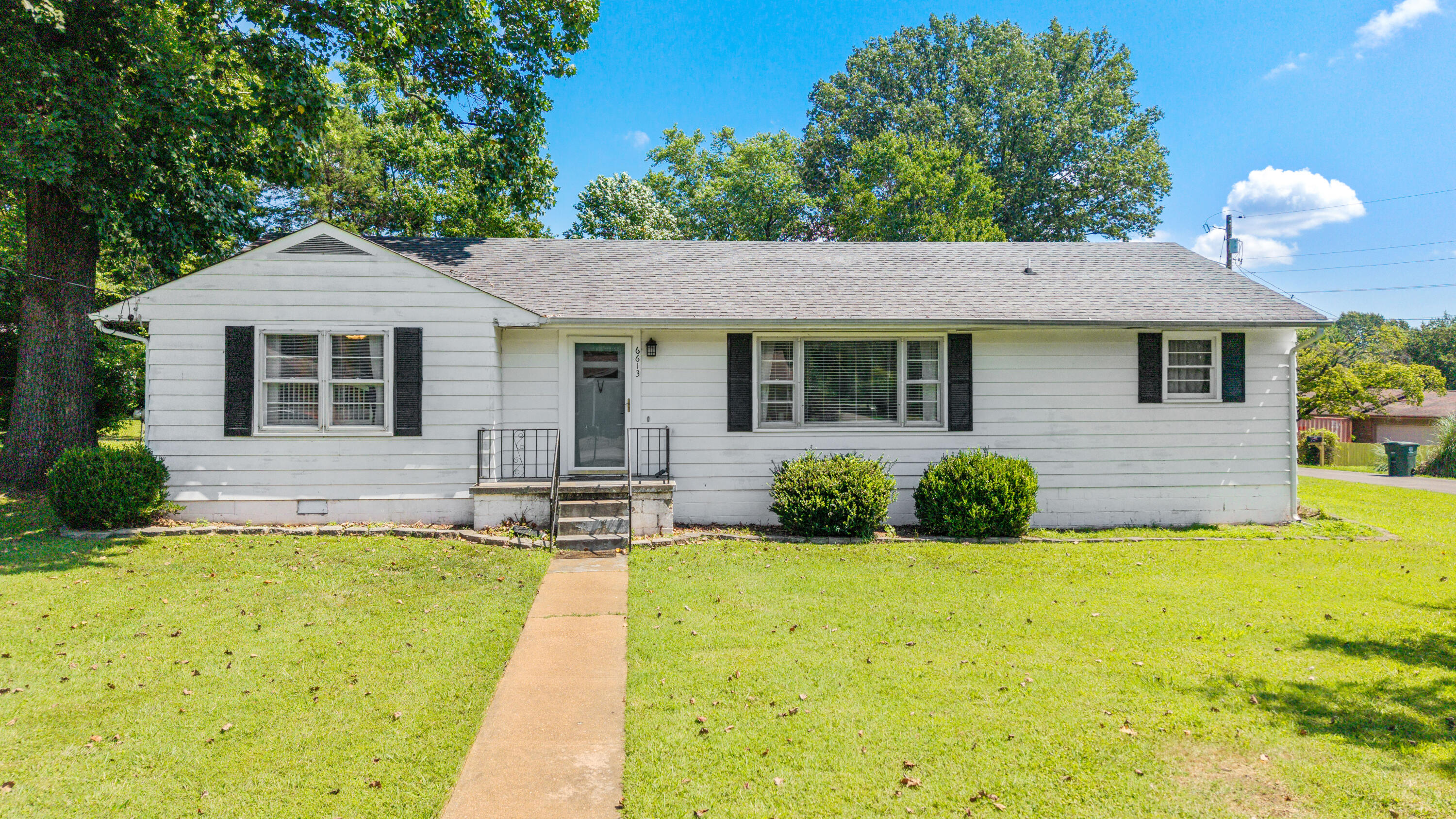 6613 Riggins Drive Chattanooga, TN 37421 - Photo 2 of 22 2