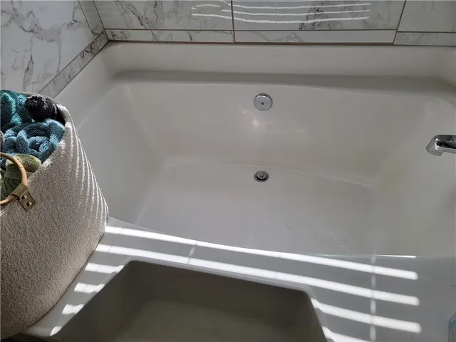 $405,000 | 738 Round Tree Court Southeast, Lawrenceville, GA 30045