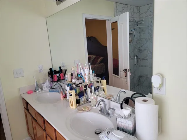 $405,000 | 738 Round Tree Court Southeast, Lawrenceville, GA 30045