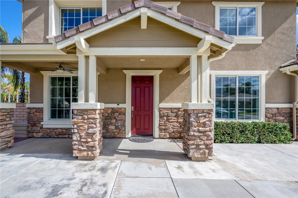 403 Jenny Circle Corona, CA 92882 - Photo 3 of 41 a front view of a house with a large windows