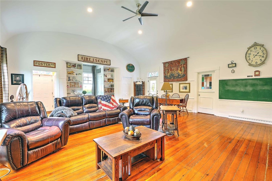 53 Avon Street Somerset, MA 02726 - Photo 8 of 46 Gallery Image 8