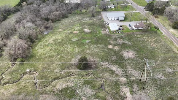 $225,000 | 35703 East Pink Hill Road, Independence, MO 64057