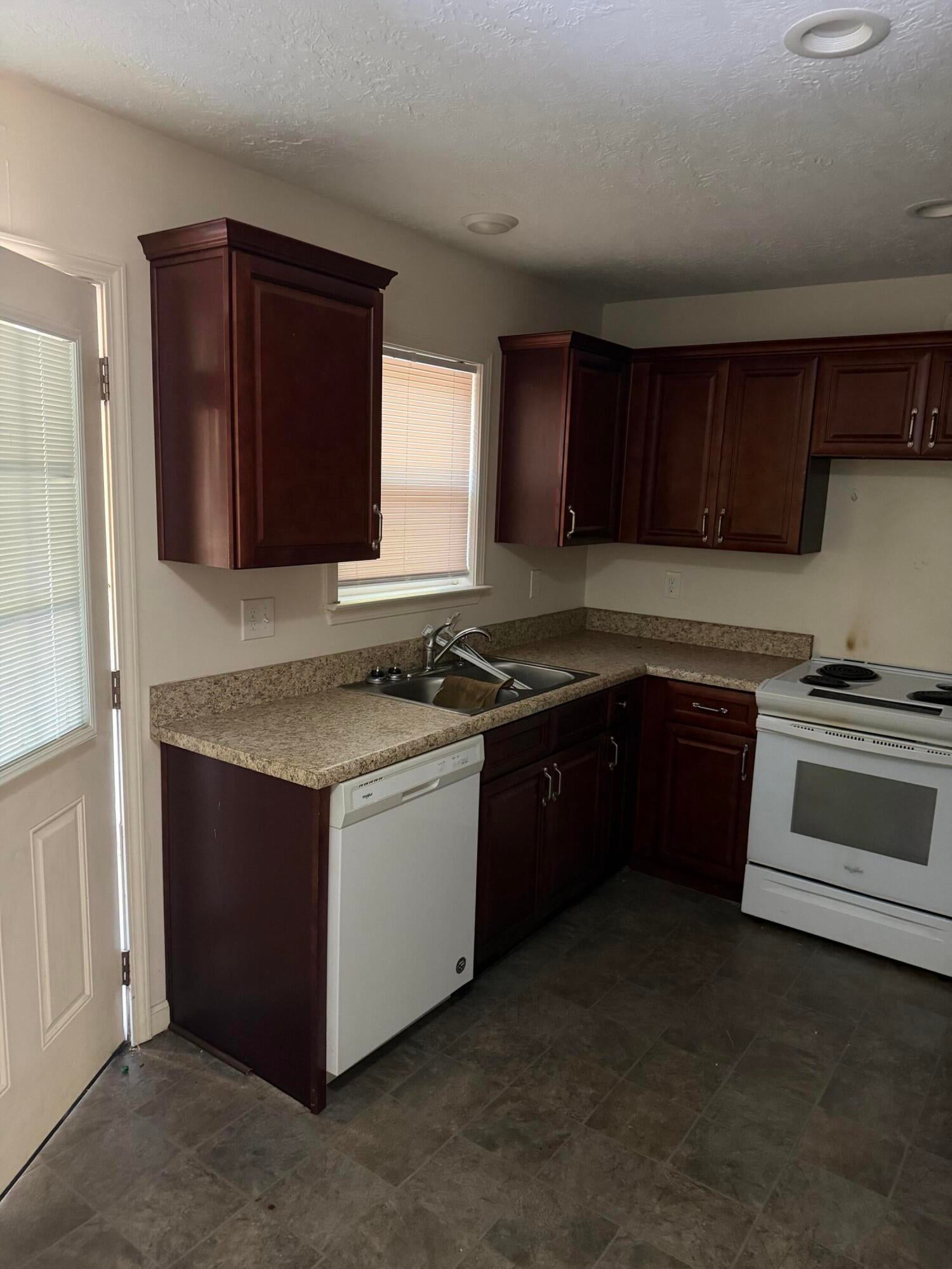103 Samuels Road North Augusta, SC 29841 - Photo 8 of 18 Gallery Image 8