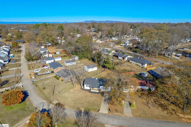 $290,000 | 19 Mc Lean Street, Greenville, SC 29611