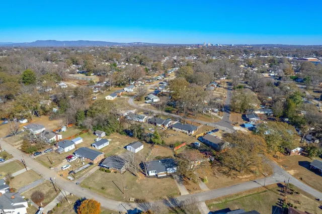 $290,000 | 19 Mc Lean Street, Greenville, SC 29611