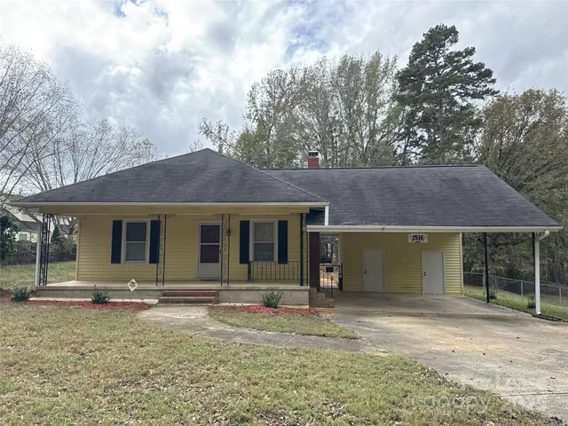 $1,800 | 1516 Pleasant Plains Road, Matthews, NC 28105