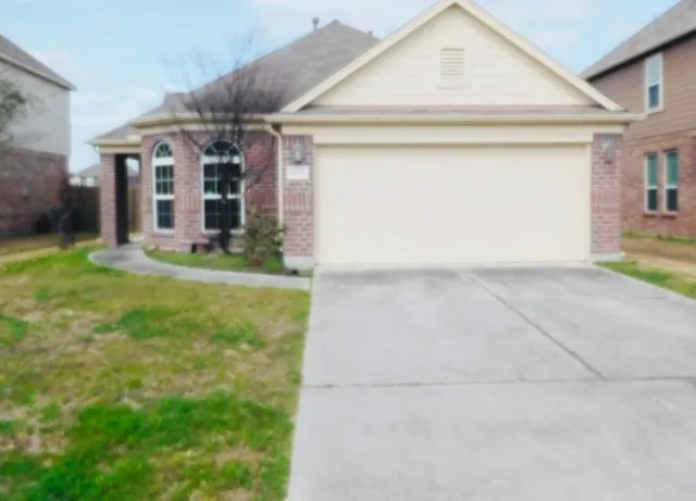 $2,000 | 5011 Forest Hurst Glen, Spring, TX 77373