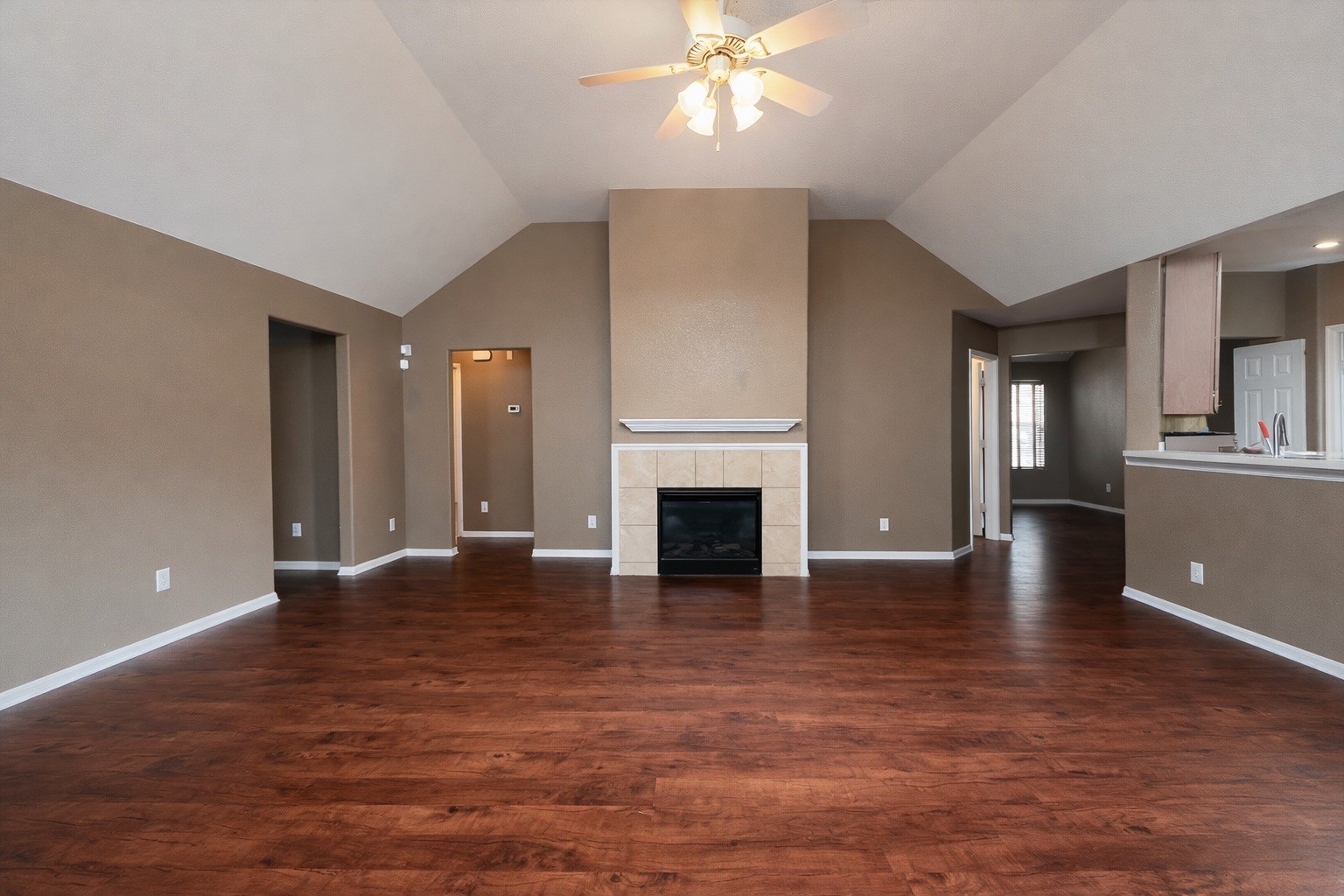 5011 Forest Hurst Glen Spring, TX 77373 - Photo 3 of 11 Living Room