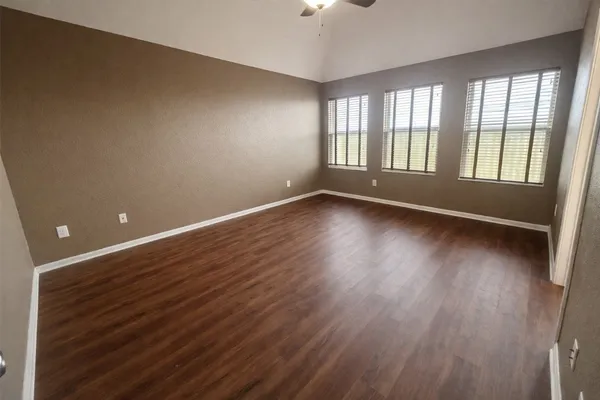 $1,900 | 5011 Forest Hurst Glen, Spring, TX 77373