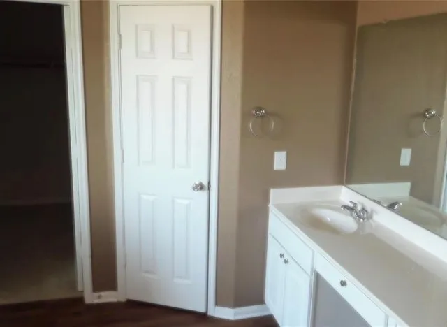 $2,000 | 5011 Forest Hurst Glen, Spring, TX 77373