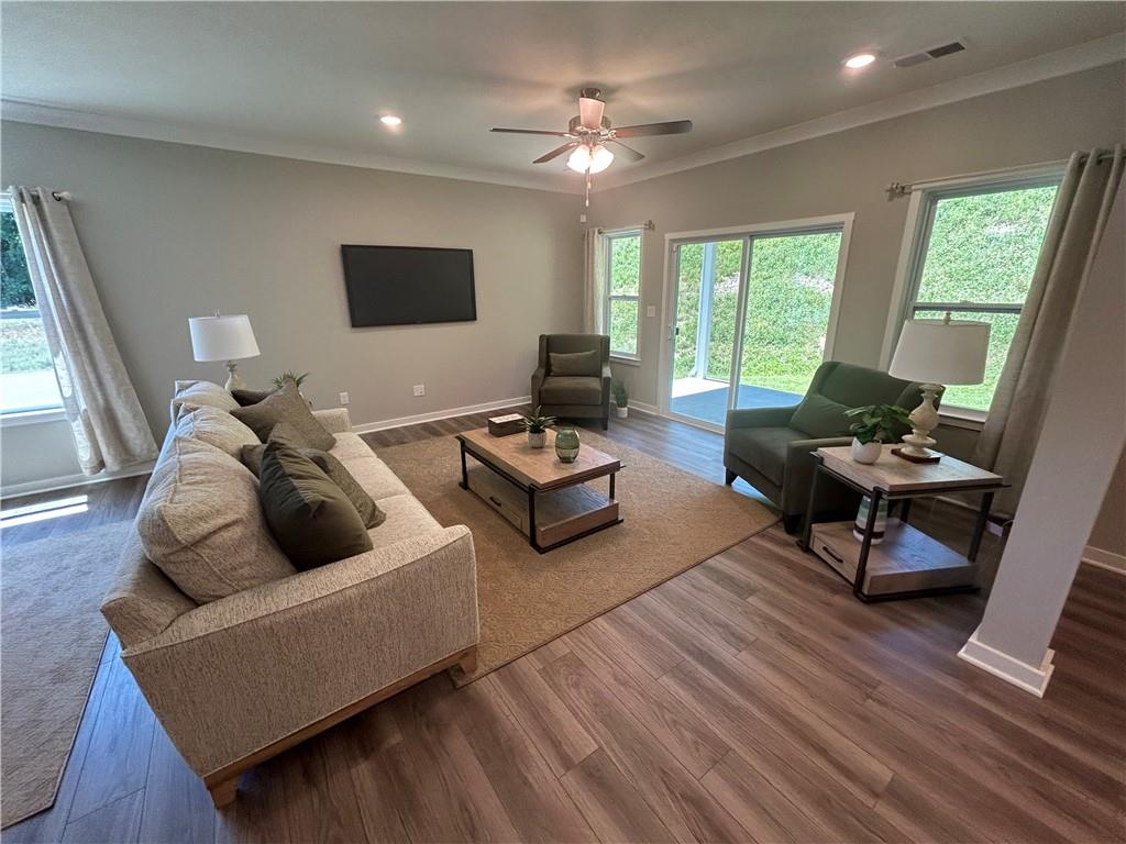 110 July Drive Butler, PA 16002 - Photo 13 of 19 Living area