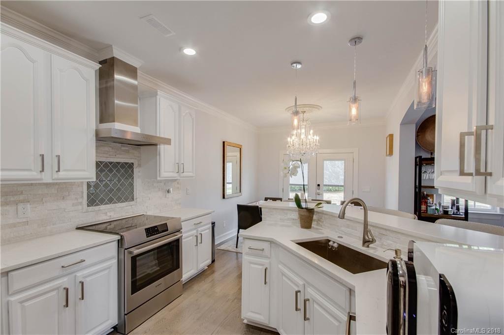 6128 Cactus Valley Road Charlotte, NC 28277 - Photo 10 of 36