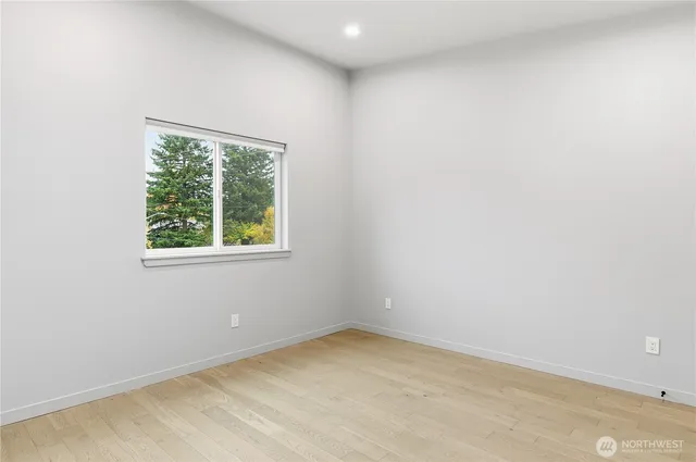 $525,000 | 11825 59th Avenue South, Unit B, Seattle, WA 98178