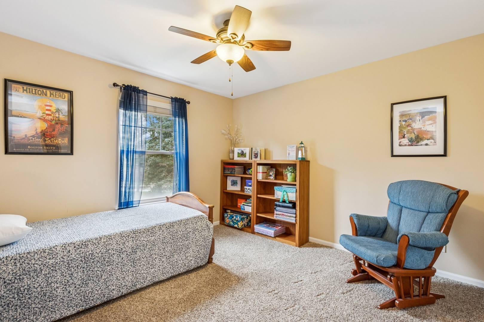 480 Pine Lake Circle Vernon Hills, IL 60061 - Photo 12 of 15 a bedroom with furniture and a book shelf