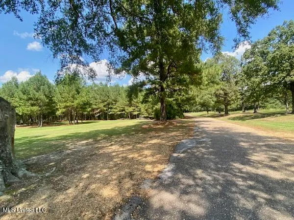 $220,000 | Adams Road, Smithdale, MS 39664