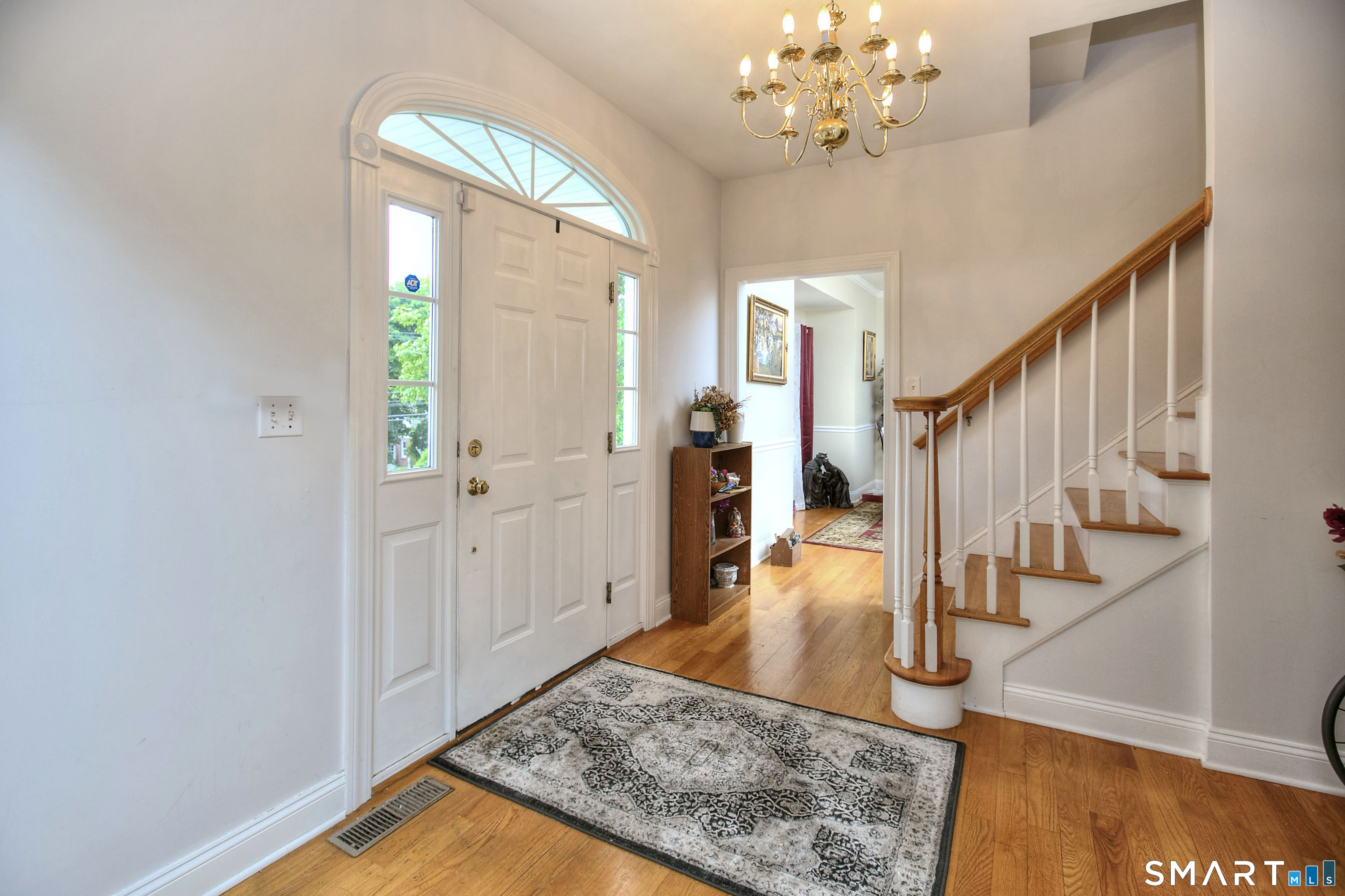 765 Cutspring Road Stratford, CT 06614 - Photo 2 of 33
