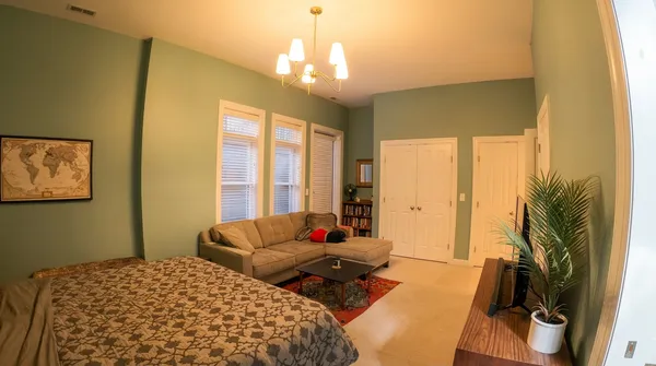 $5,300 | 2140 West Schiller Street, Unit 1N, Chicago, IL 60622