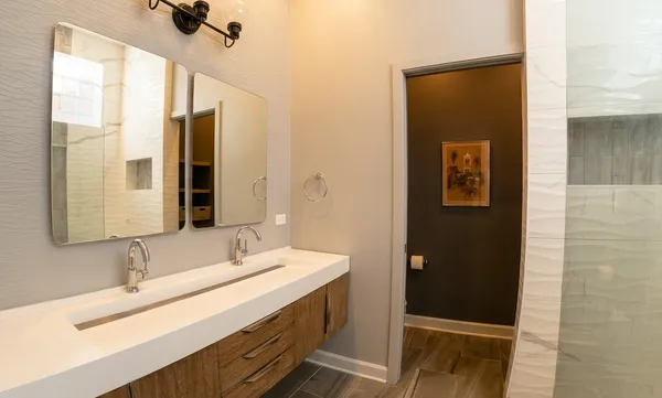 $5,300 | 2140 West Schiller Street, Unit 1N, Chicago, IL 60622