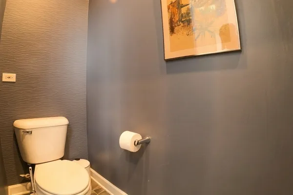 $5,300 | 2140 West Schiller Street, Unit 1N, Chicago, IL 60622