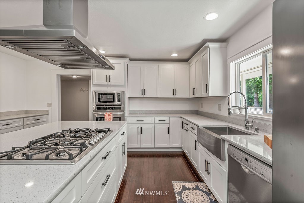 3610 Columbia Heights Road Longview, WA 98632 - Photo 8 of 32 Gallery Image 8