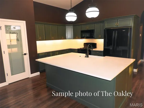 $429,640 | 334 Jenny Court, Waterloo, IL 62298