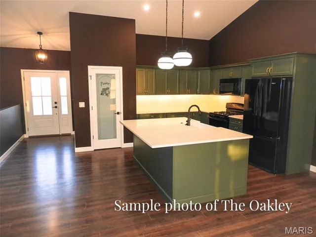 $429,640 | 334 Jenny Court, Waterloo, IL 62298