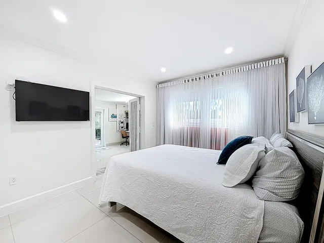 $1,099,000 | 2601 Northeast 18th Street, Pompano Beach, FL 33062