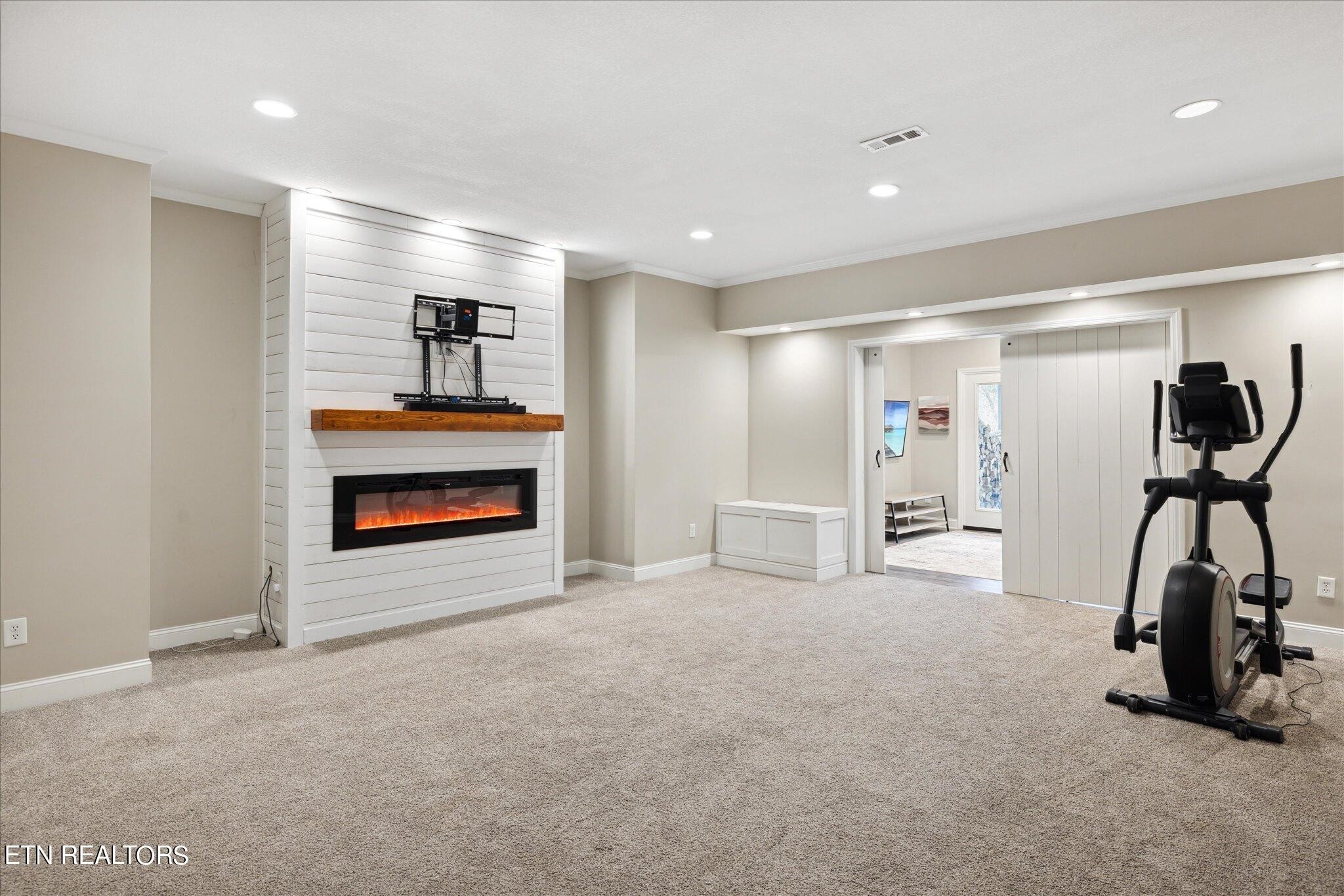 9245 Arlington Ridge Way Powell, TN 37849 - Photo 17 of 36 a view of an empty room and a window