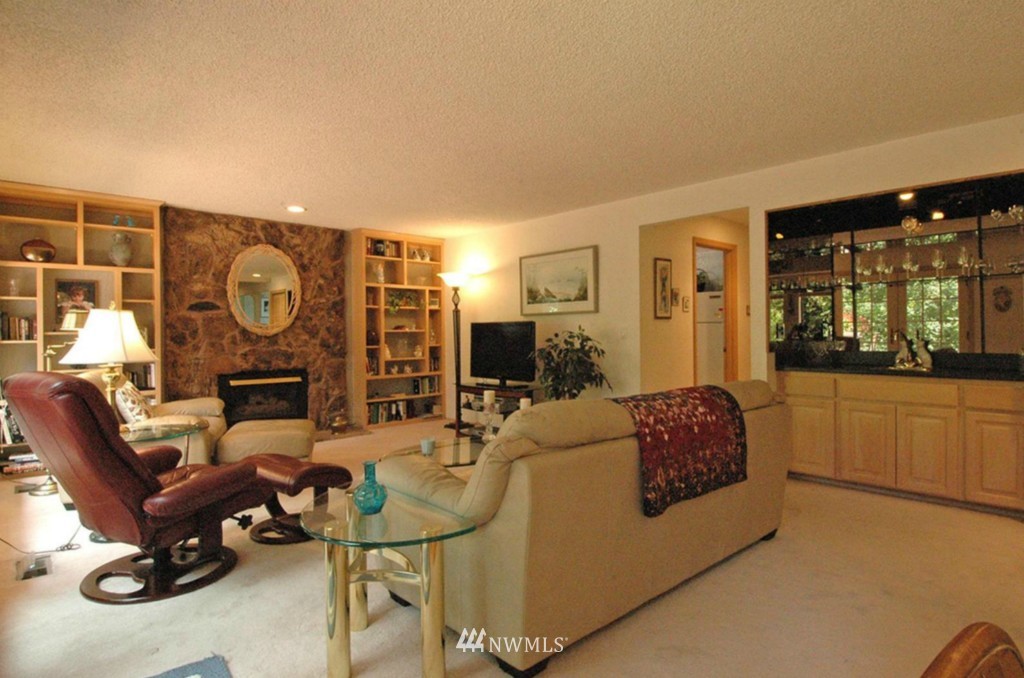 15410 Southeast 167th Place Renton, WA 98058 - Photo 8 of 21 Gallery Image 8