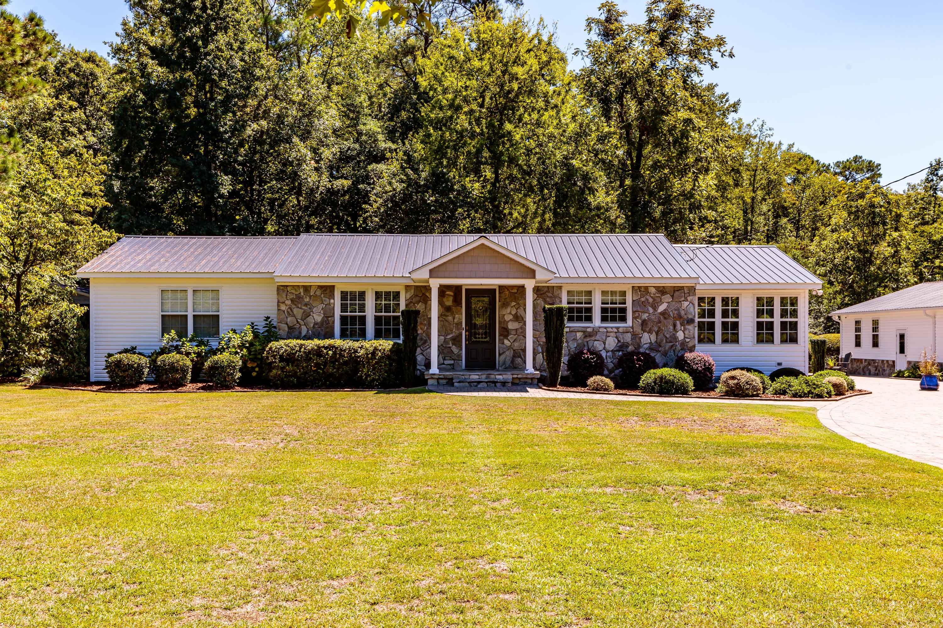 2777 Farm Life School Road Carthage, NC 28327 - Photo 5 of 44 2777FLM-1