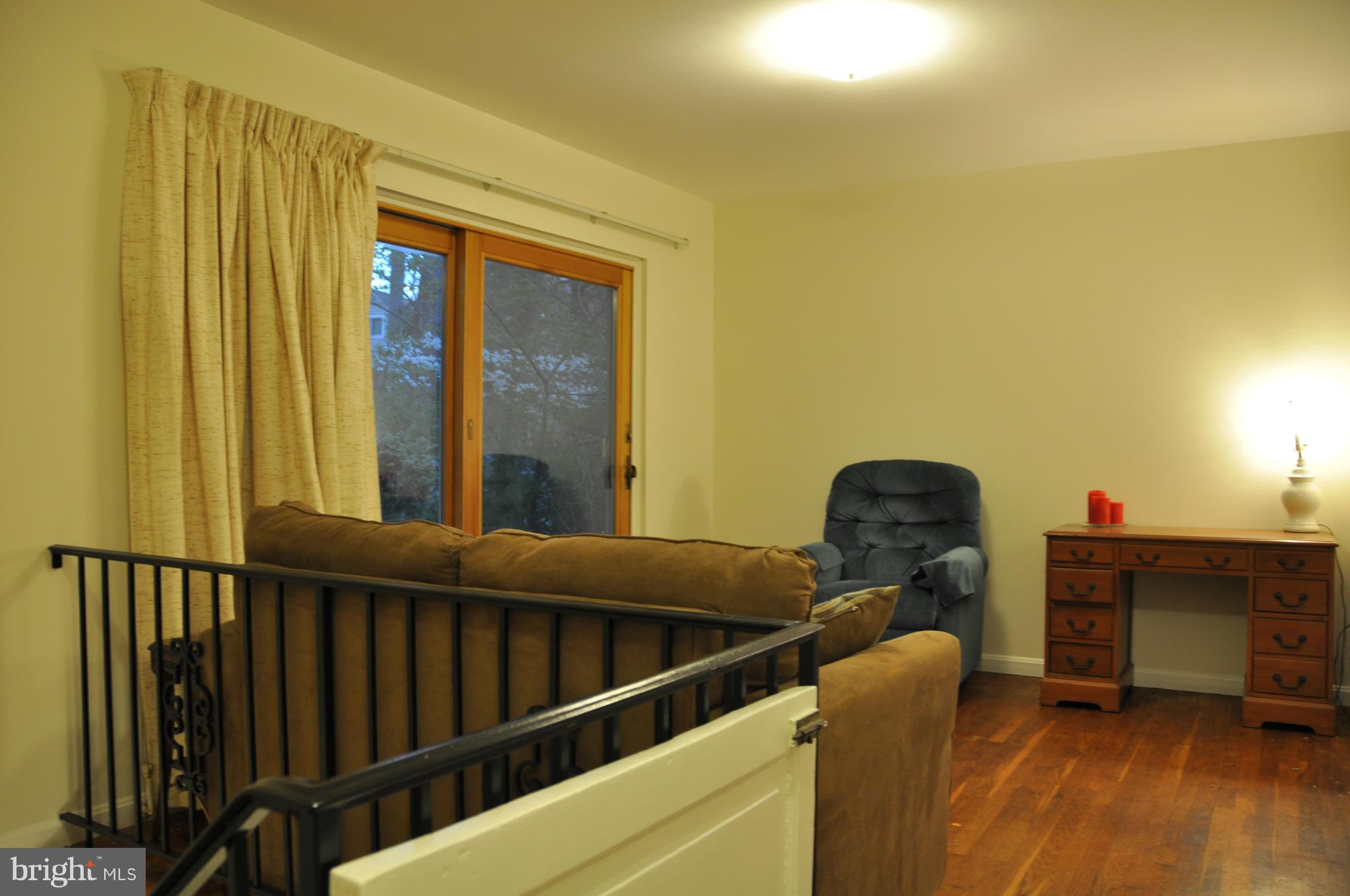 8602 Thames Street Springfield, VA 22151 - Photo 13 of 21 Family Room