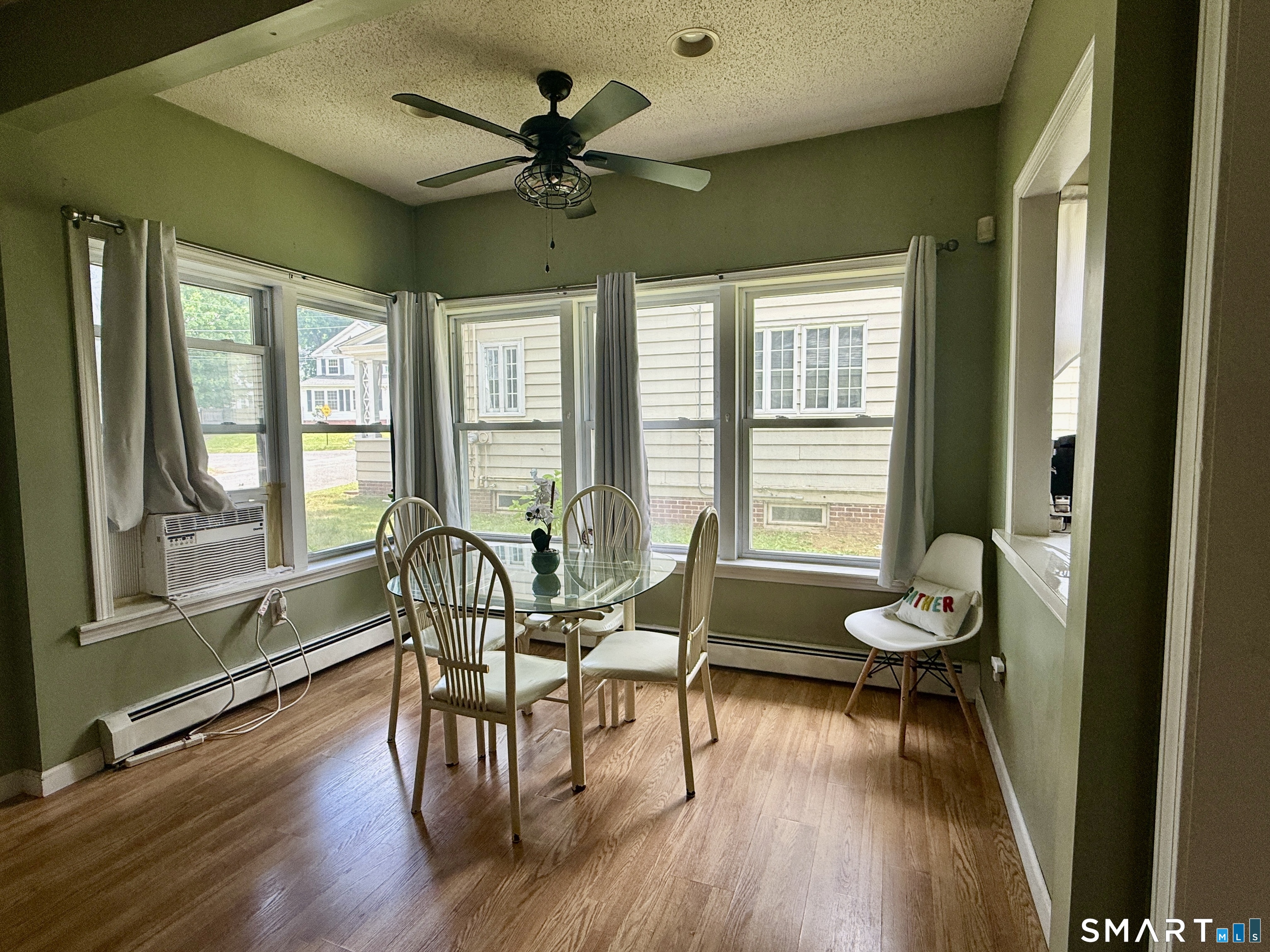 46 Windsor Street Waterbury, CT 06708 - Photo 10 of 30