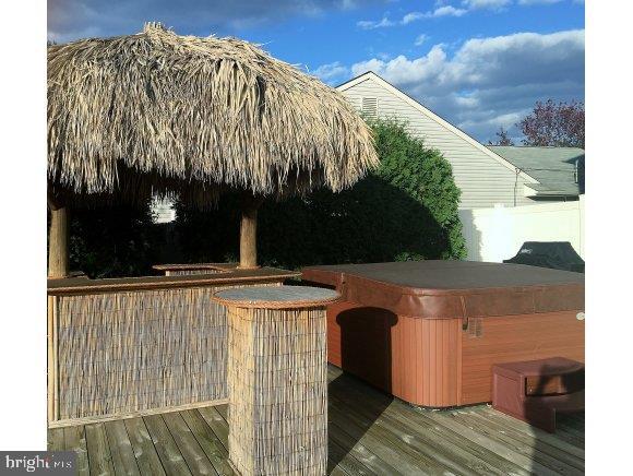 100 Commodore Road Manahawkin, NJ 08050 - Photo 7 of 30 Gallery Image 7