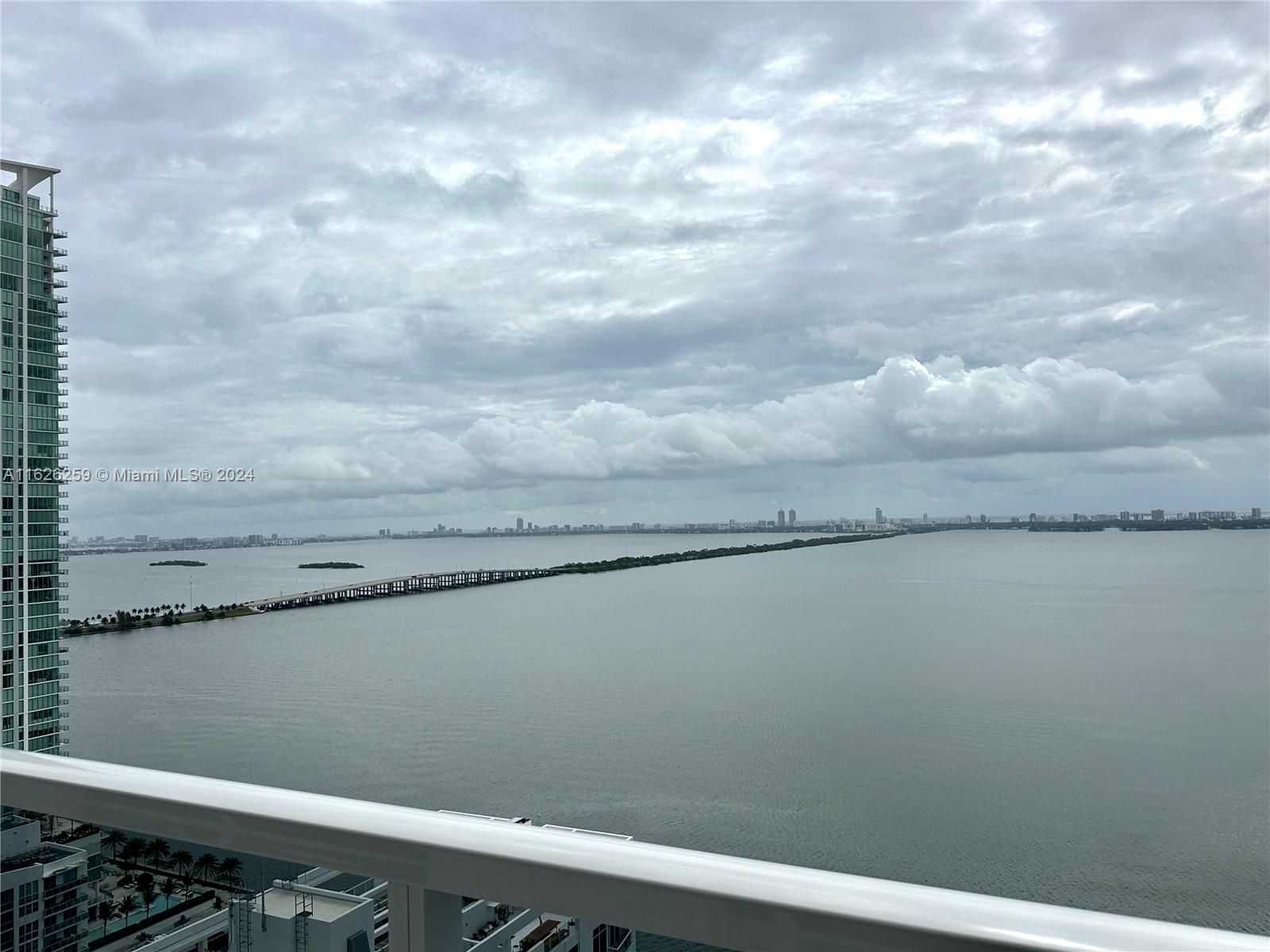 600 Northeast 27th Street, Unit 2302 Miami, FL 33137 - Photo 4 of 33