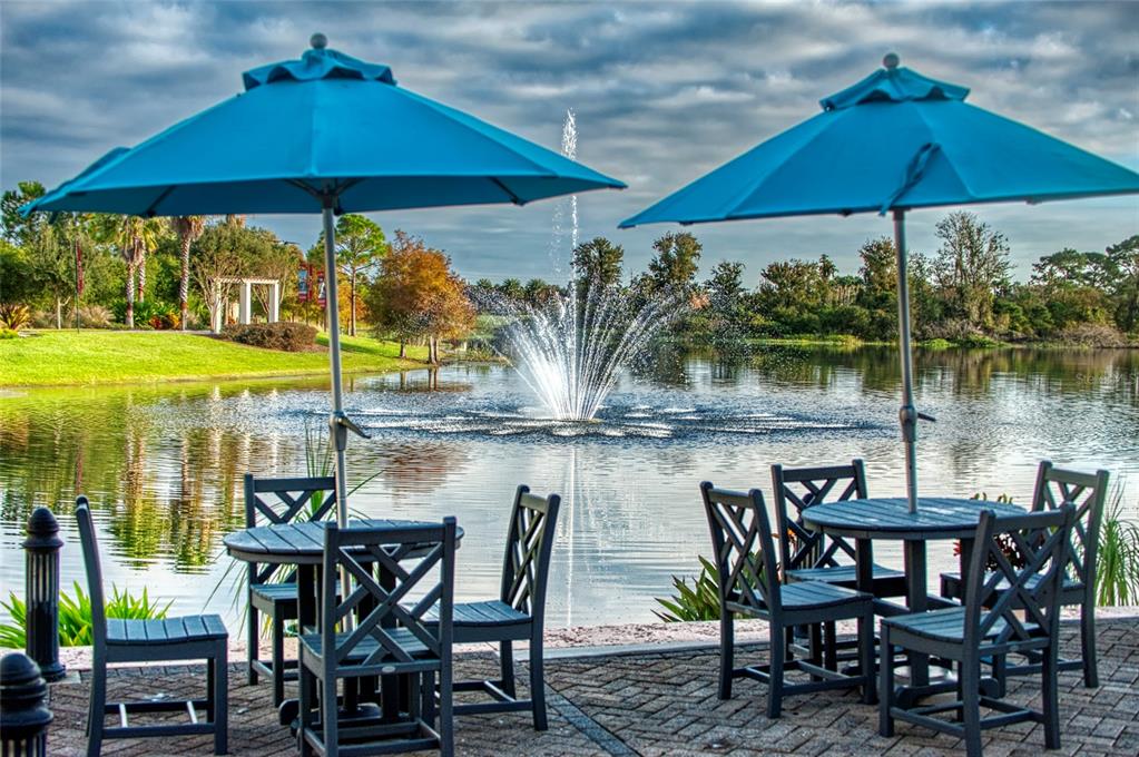 711 San Joaquin Road Kissimmee, FL 34759 - Photo 38 of 41 an outdoor view of patio with umbrella