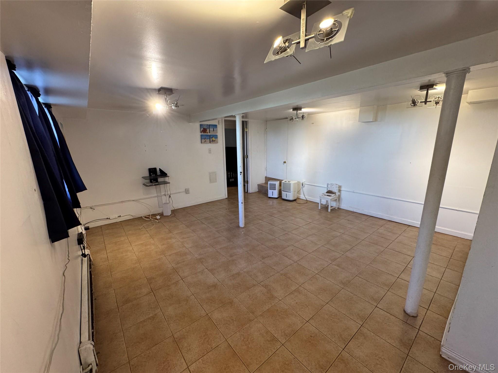 31 Gregory Street Valley Stream, NY 11580 - Photo 23 of 33