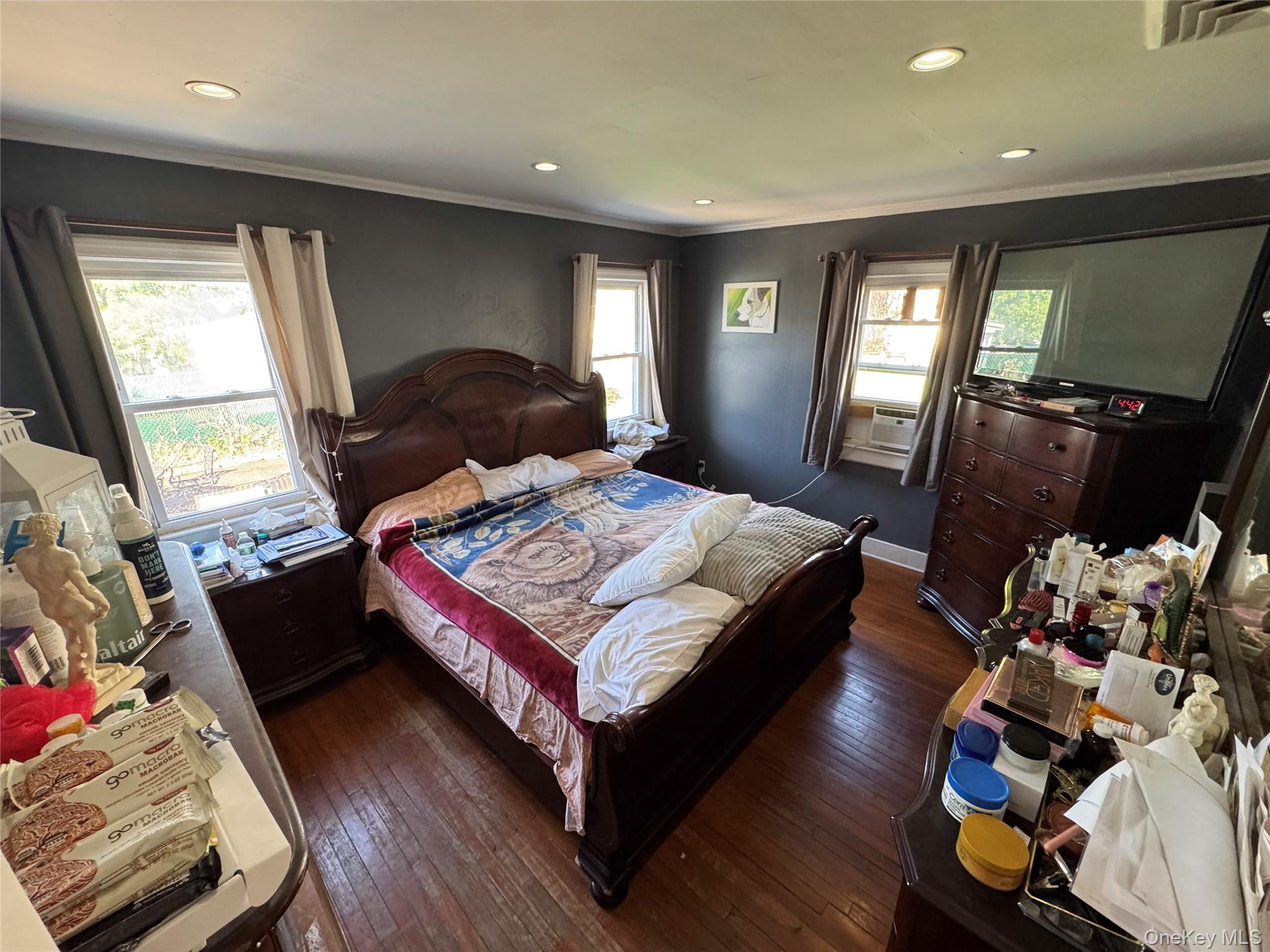 31 Gregory Street Valley Stream, NY 11580 - Photo 8 of 33