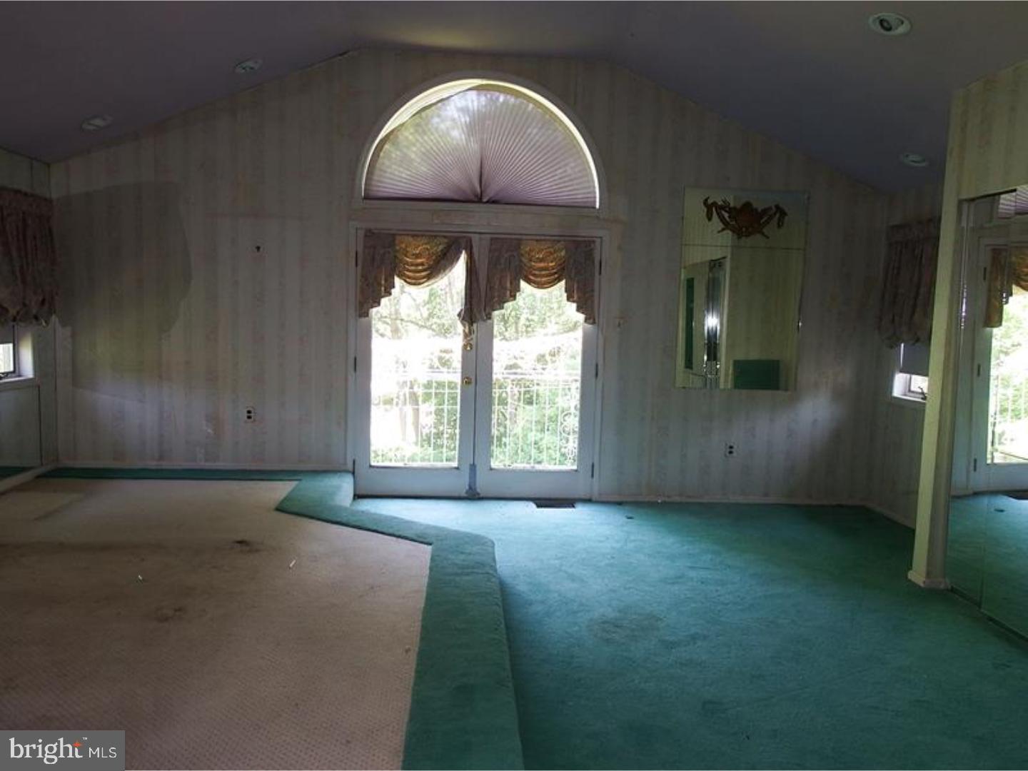 7967 Rolling Green Road Cheltenham, PA 19012 - Photo 12 of 16