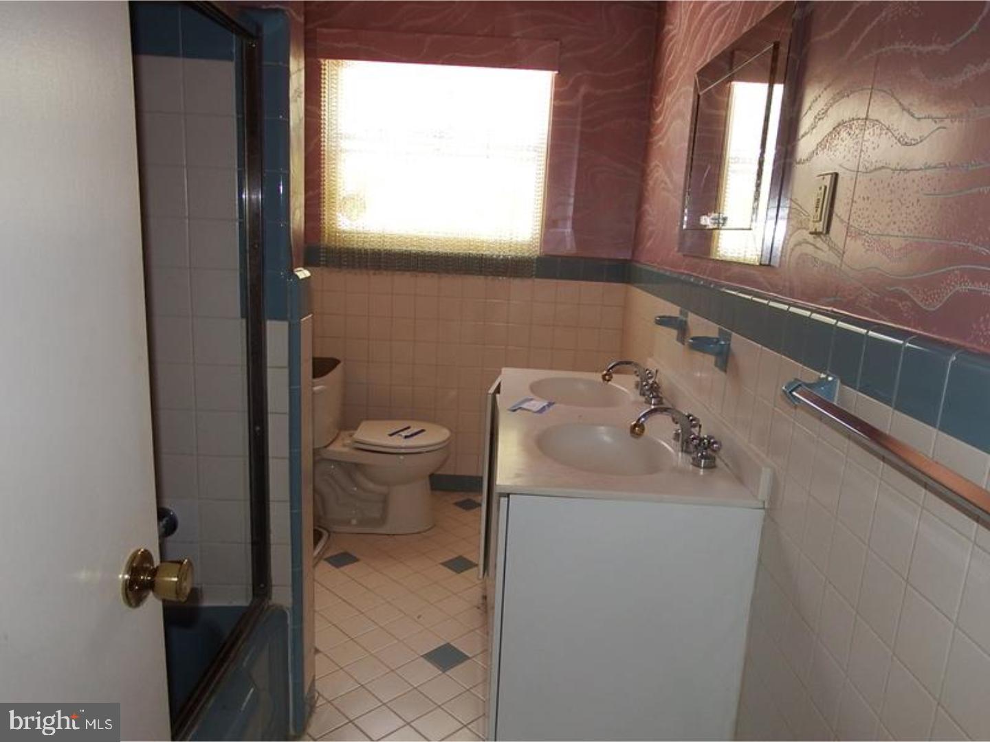7967 Rolling Green Road Cheltenham, PA 19012 - Photo 8 of 16