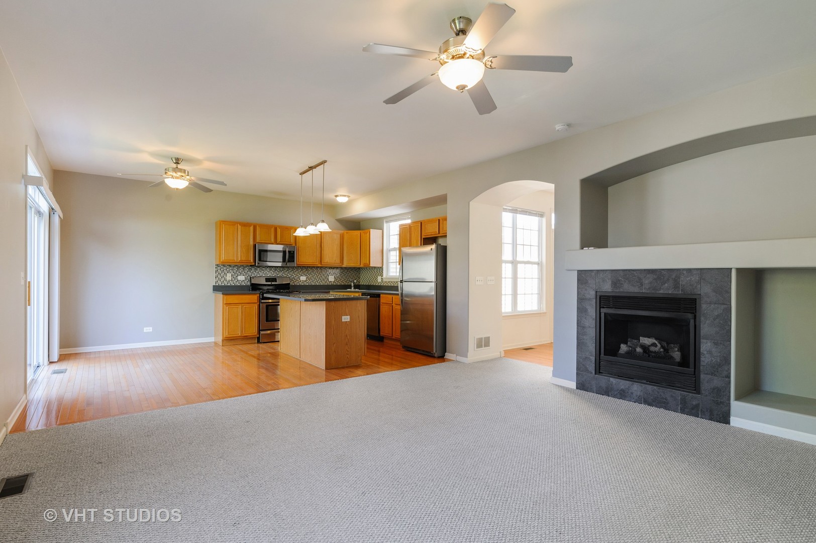 640 North Fox Trail Round Lake, IL 60073 - Photo 4 of 10