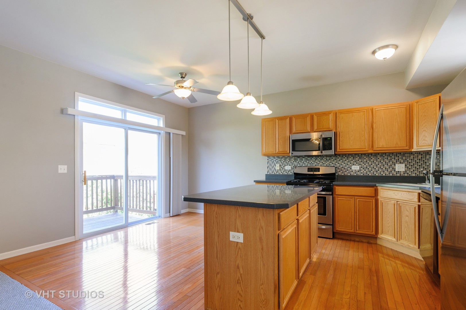 640 North Fox Trail Round Lake, IL 60073 - Photo 5 of 10