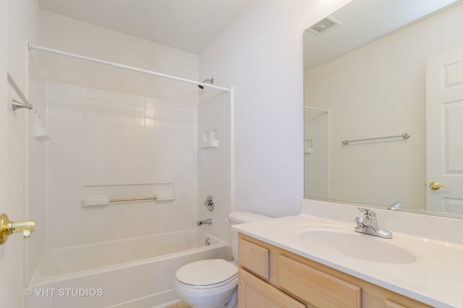640 North Fox Trail Round Lake, IL 60073 - Photo 9 of 10