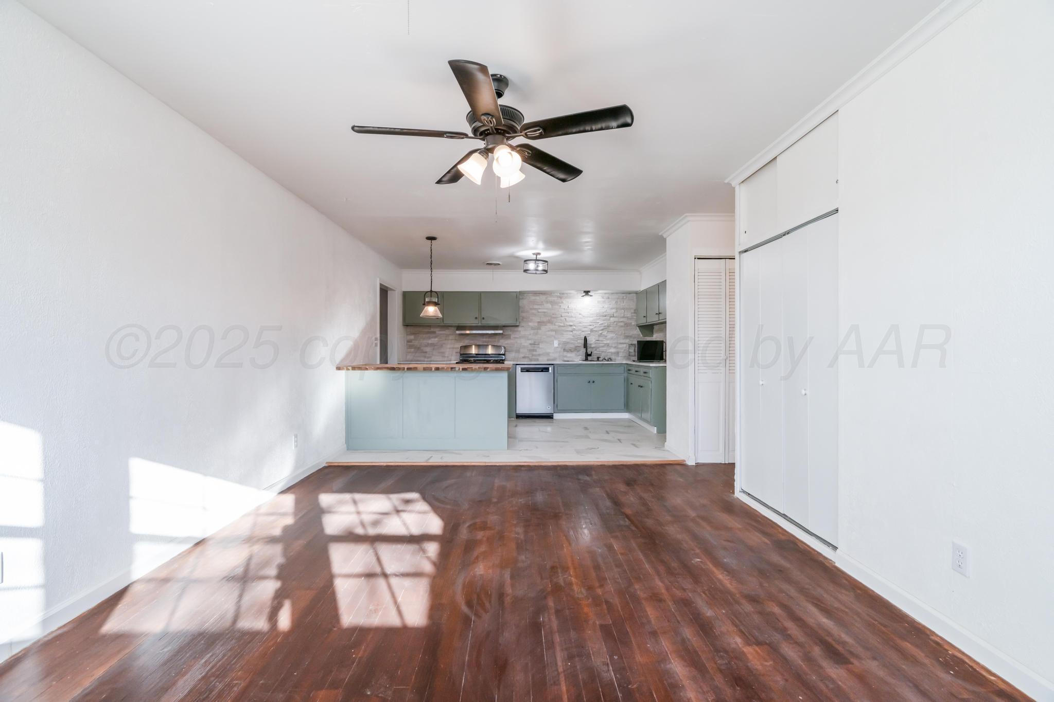 2907 South Apache Street Amarillo, TX 79103 - Photo 11 of 29 A3BDF98B-5F19-44B9-AD2C-E54E5534BB7D