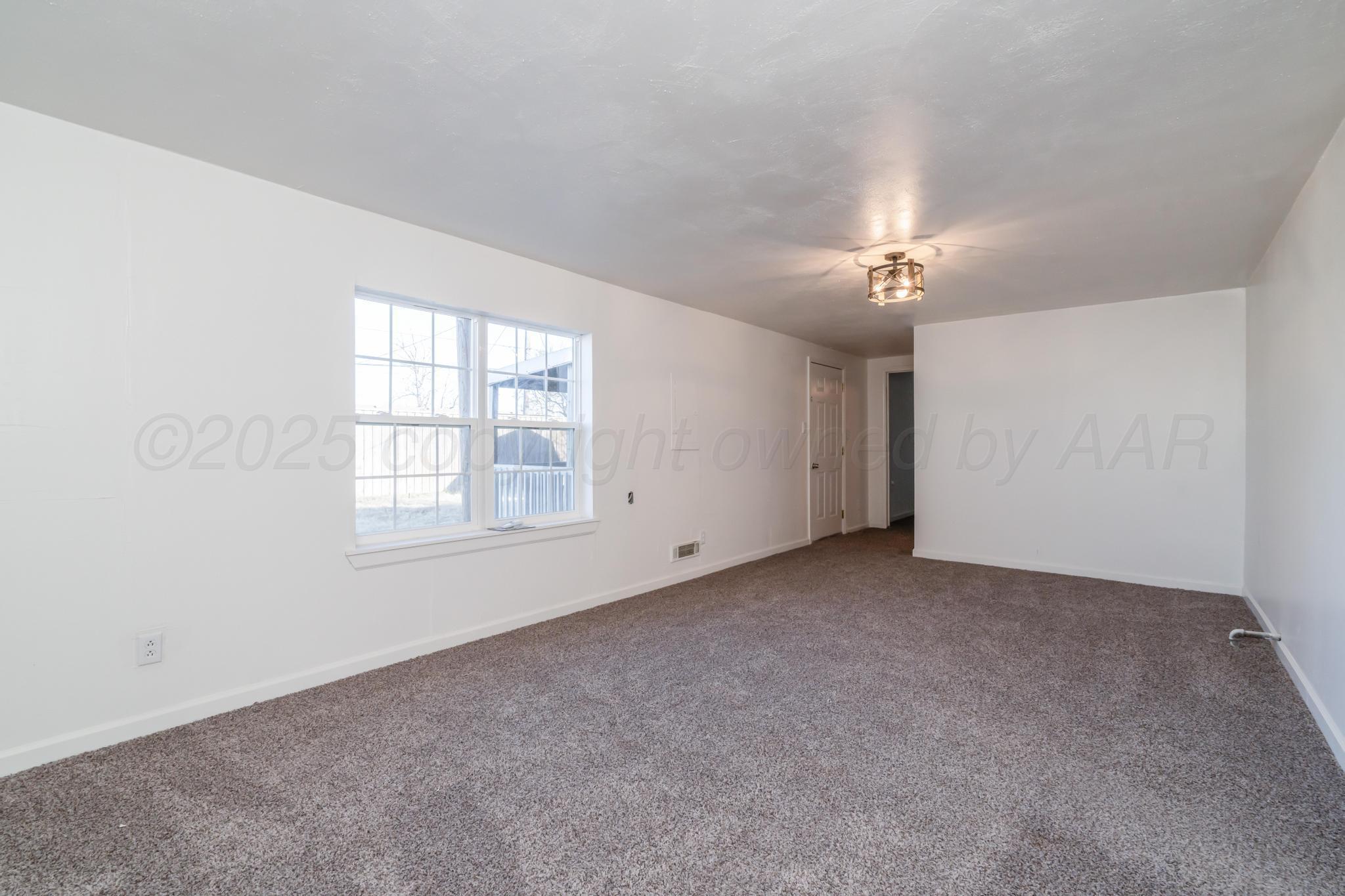 2907 South Apache Street Amarillo, TX 79103 - Photo 21 of 29 BDA741B5-6328-4C32-BE8C-3E4F4F014245