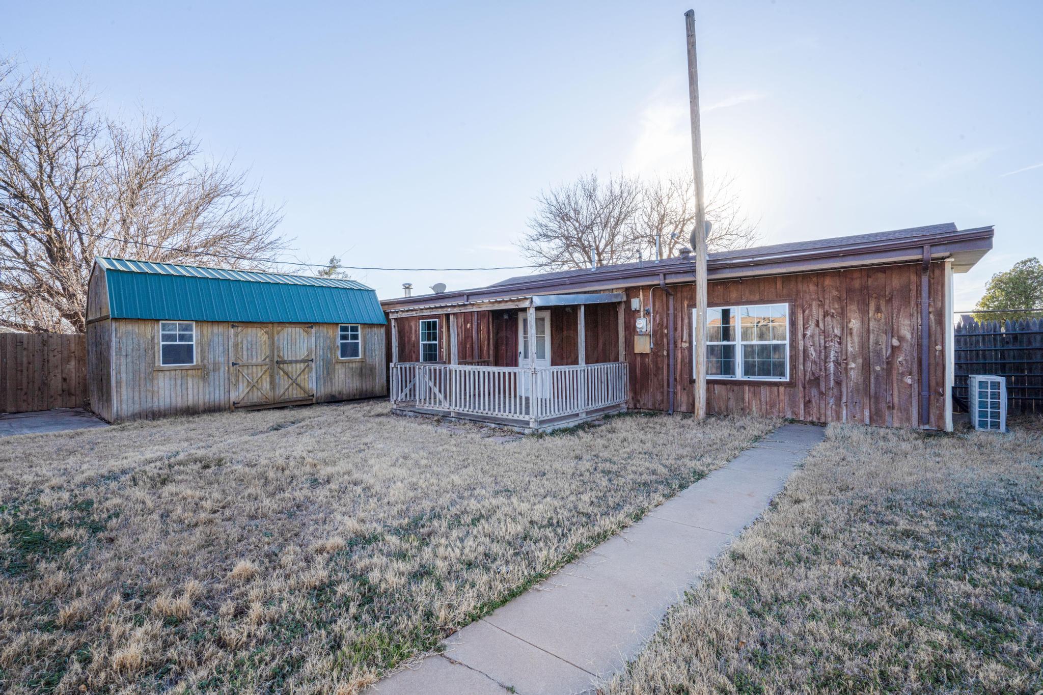 2907 South Apache Street Amarillo, TX 79103 - Photo 27 of 29 E75AFDF0-6E80-41FA-B930-3E4FBC247E46