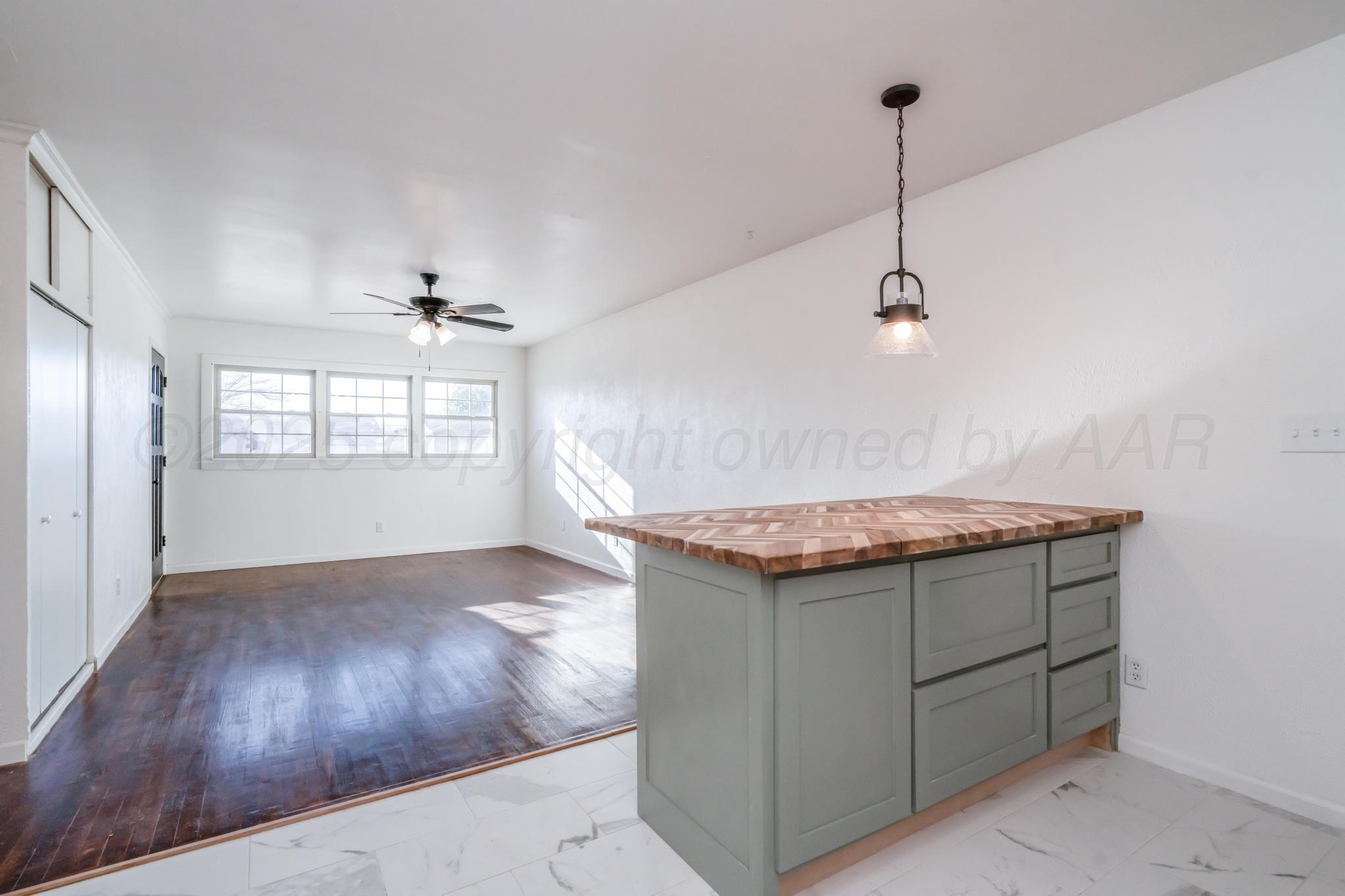 2907 South Apache Street Amarillo, TX 79103 - Photo 10 of 29 832A9876-1BC2-4373-9D8C-C6516F533E63