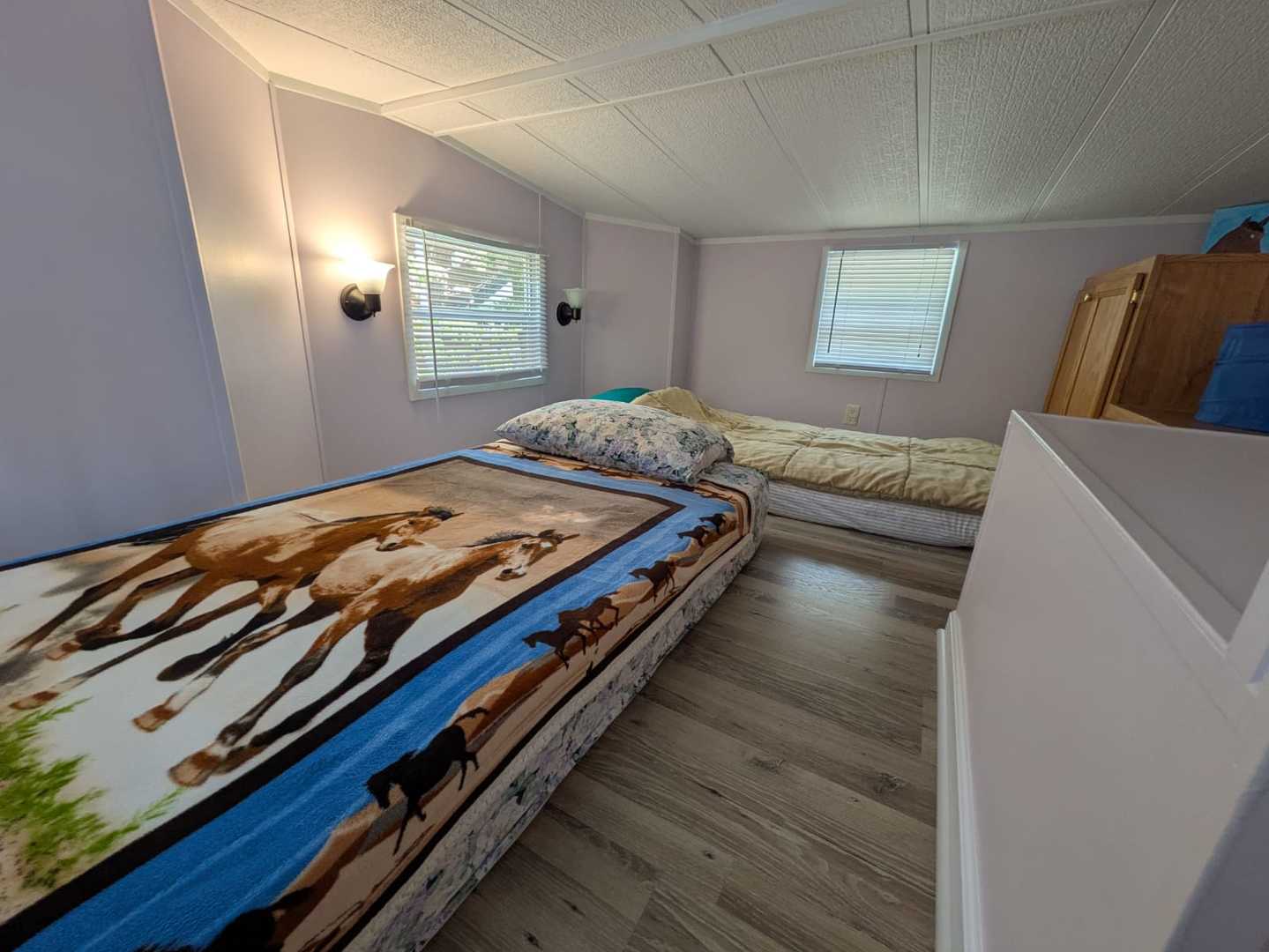 96 Fossil Ridge Road Wilmington, IL 60481 - Photo 7 of 22 a bedroom with bed and window