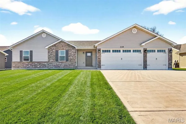 $345,000 | 235 Winter Wheat Drive, Wright City, MO 63390