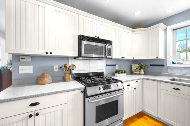 $599,900 | 7 Fox Run Road, Amherst, NH 03031