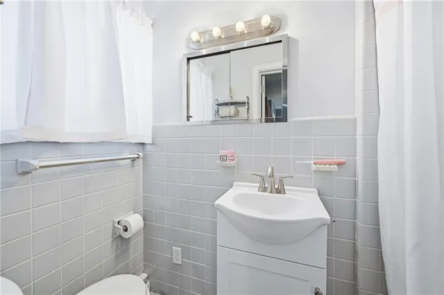 $369,000 | 679 Dogwood Lane, Hermitage, PA 16148